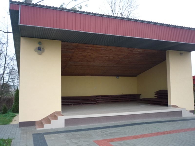 Odnowiony amfiteatr w Kraszewicach, w gminie Kraszewice