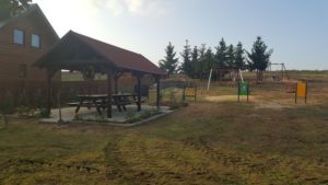 Ogrodzony i bezpieczny plac zabaw w Gorzycach