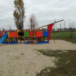Statek na placu zabaw w Skalmierzycach