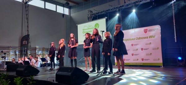 Zespół VOCAL SQUAD podczas występu.